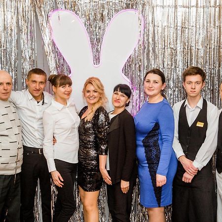 Veselyj Zajets Hotel Pirnove Kültér fotó