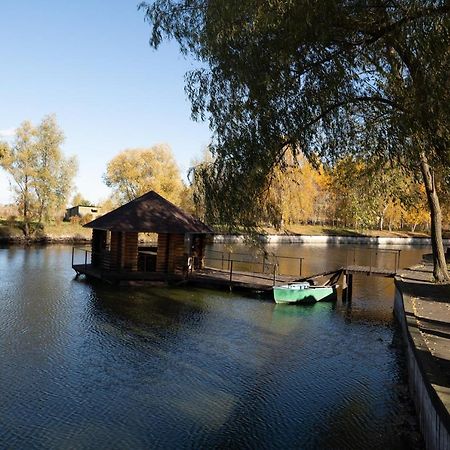 Veselyj Zajets Hotel Pirnove Kültér fotó