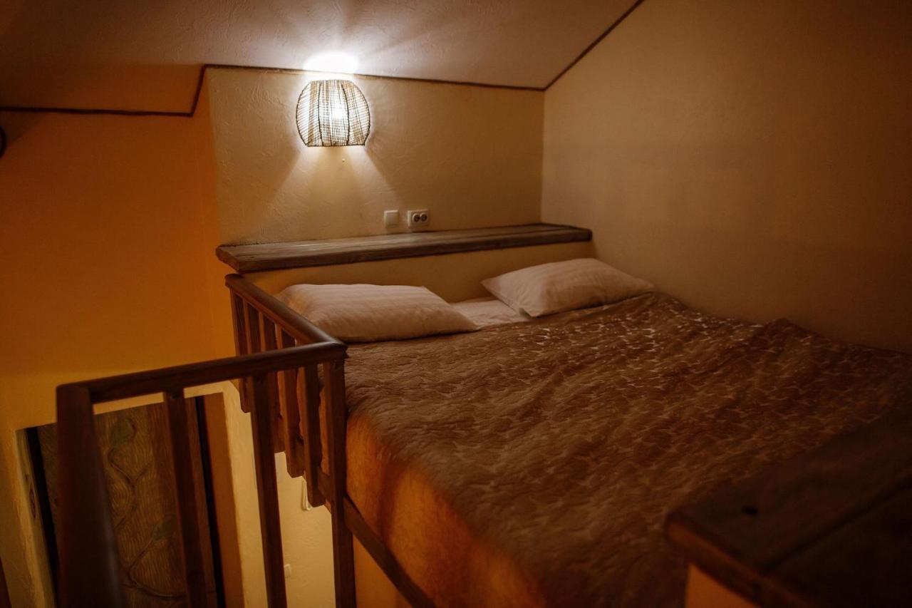 Veselyj Zajets Hotel Pirnove Kültér fotó